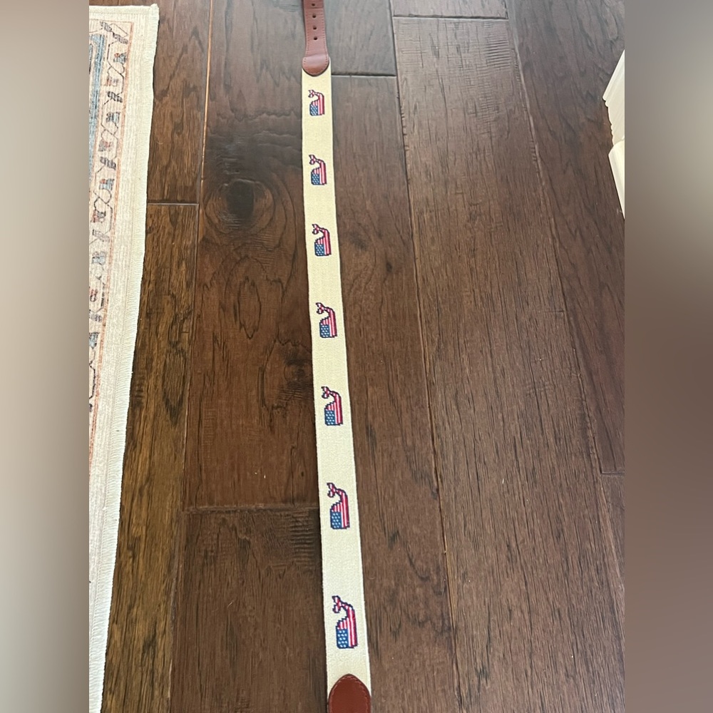 Like new Smathers and Branson vineyard vine belt 34 inch